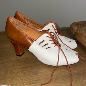 Re-mix Vintage Sydney Heel 8.5